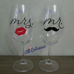 Mr and Mrs Couple Wine Glasses